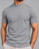 CAMISETA GRIFFO FIRENZE™ — Gola alta. Toque macio. Naturalmente refinada.