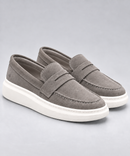 MOCASSIM GRIFFO MONZA™ — A imponência do clássico. O conforto do casual.